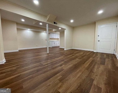 2106 Pawnee Drive Se - Photo Thumbnail 19
