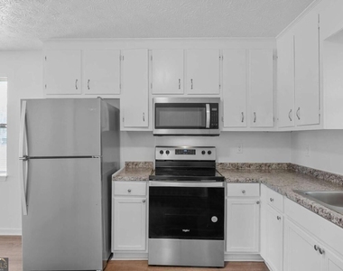 113 Tanglewood Drive - Photo Thumbnail 8