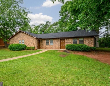 113 Tanglewood Drive - Photo Thumbnail 15