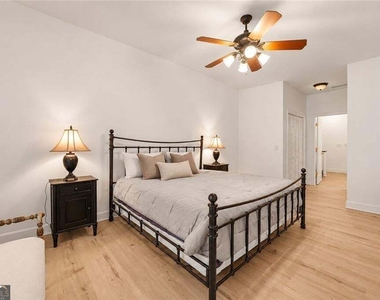 3071 Lenox Road Ne - Photo Thumbnail 14