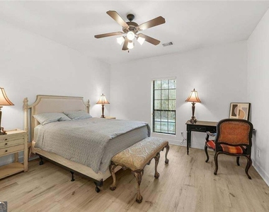 3071 Lenox Road Ne - Photo Thumbnail 12