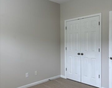 15 Covington Terrace - Photo Thumbnail 18