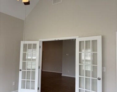 15 Covington Terrace - Photo Thumbnail 3