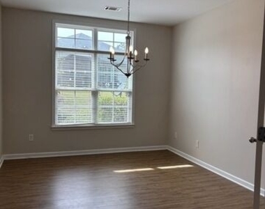 15 Covington Terrace - Photo Thumbnail 17