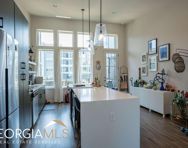 452 Latta Street Ne - Photo Thumbnail 1