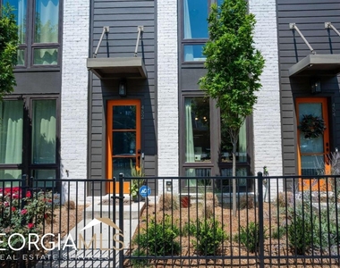 452 Latta Street Ne - Photo Thumbnail 9