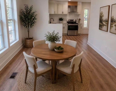 2118 Mulberry Street - Photo Thumbnail 6