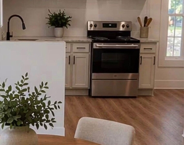 2118 Mulberry Street - Photo Thumbnail 5