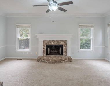 722 Thornapple Trail - Photo Thumbnail 3