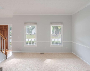 722 Thornapple Trail - Photo Thumbnail 14