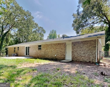 1957 Westley Drive - Photo Thumbnail 16