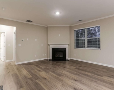 143 Cool Creek Court - Photo Thumbnail 5