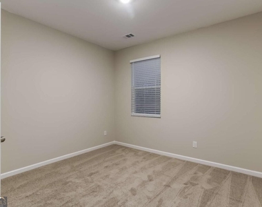 143 Cool Creek Court - Photo Thumbnail 10