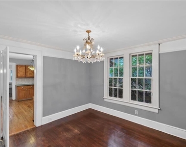 940 Burns Drive Sw - Photo Thumbnail 11