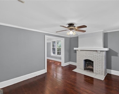 940 Burns Drive Sw - Photo Thumbnail 4