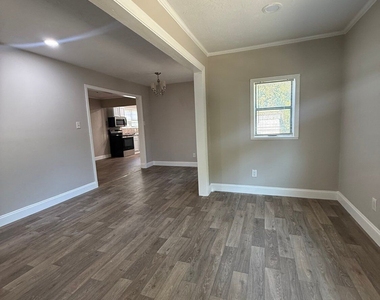 1941 Harrison Road - Photo Thumbnail 35