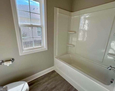 118 The Villas Way - Photo Thumbnail 18