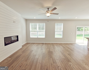 154 Green Love Lane - Photo Thumbnail 8