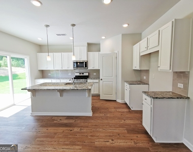 154 Green Love Lane - Photo Thumbnail 11