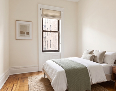 189 Claremont Avenue - Photo Thumbnail 4