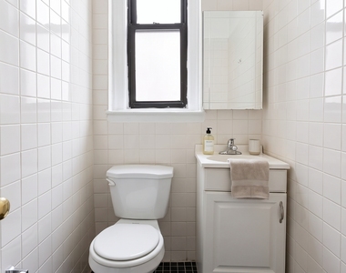 220 West 98th Street - Photo Thumbnail 7