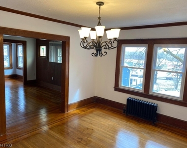 14 Langdon Ave - Photo Thumbnail 1
