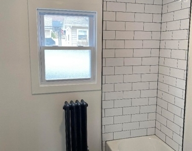 14 Langdon Ave - Photo Thumbnail 7