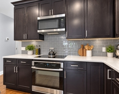 87 Benjamin St - Photo Thumbnail 1