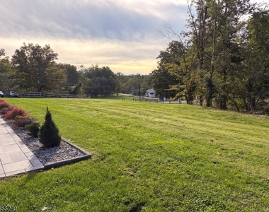 285 Stamets Rd - Photo Thumbnail 24
