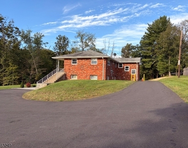 285 Stamets Rd - Photo Thumbnail 4