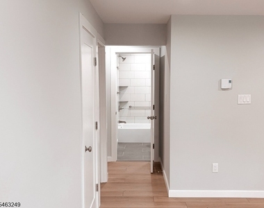 285 Stamets Rd - Photo Thumbnail 10
