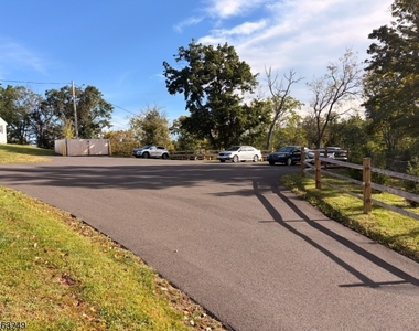 285 Stamets Rd - Photo Thumbnail 27