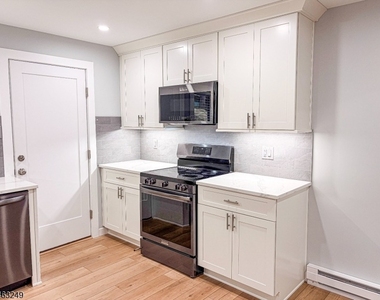 285 Stamets Rd - Photo Thumbnail 14