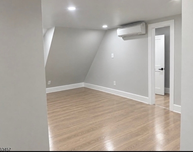 119 Morningside Ave - Photo Thumbnail 8