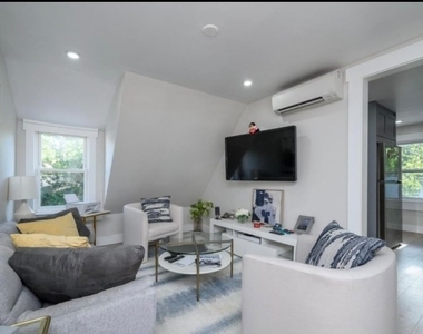 119 Morningside Ave - Photo Thumbnail 9