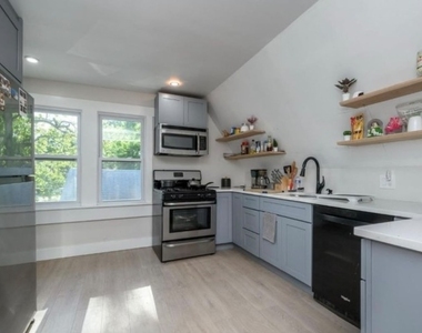 119 Morningside Ave - Photo Thumbnail 2