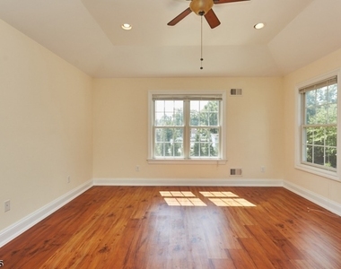 75 Central Ave - Photo Thumbnail 10