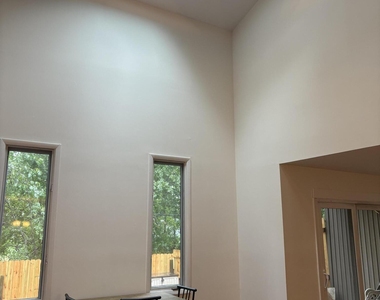 306 Cutty Court - Photo Thumbnail 5