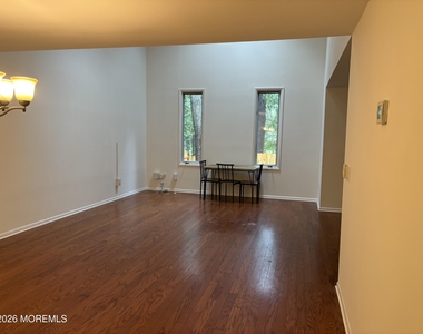306 Cutty Court - Photo Thumbnail 3