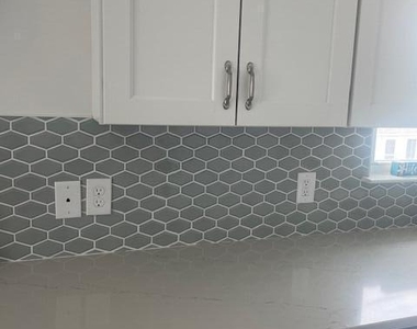 109 W Pompano Way - Photo Thumbnail 18