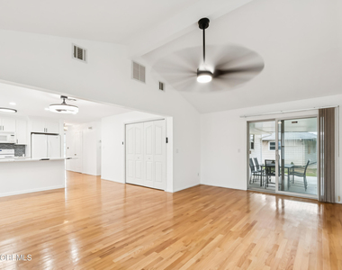 112 Barbuda Street - Photo Thumbnail 11
