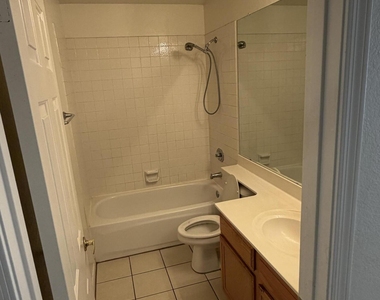 1378 E Cullumber Street - Photo Thumbnail 10