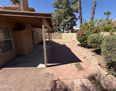 1378 E Cullumber Street - Photo Thumbnail 12