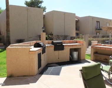 3314 N 68th Street - Photo Thumbnail 3