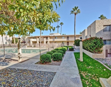 3314 N 68th Street - Photo Thumbnail 2