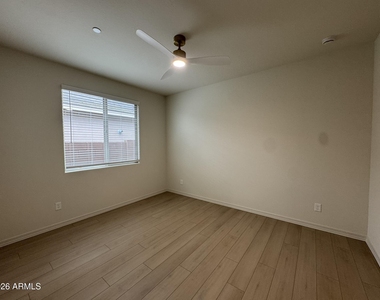 31932 N 134th Drive - Photo Thumbnail 22