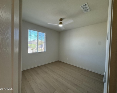 31932 N 134th Drive - Photo Thumbnail 20