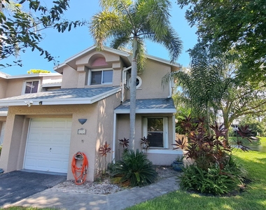 2226 Discovery Circle W - Photo Thumbnail 1