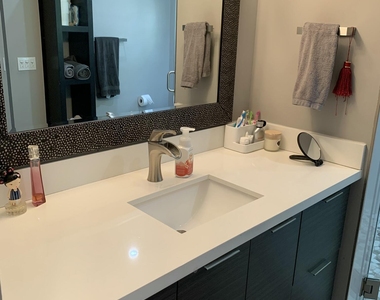 2226 Discovery Circle W - Photo Thumbnail 10