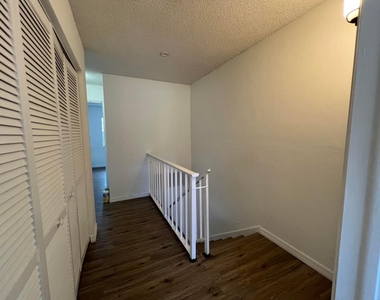 6542 Sw 41st Street - Photo Thumbnail 11